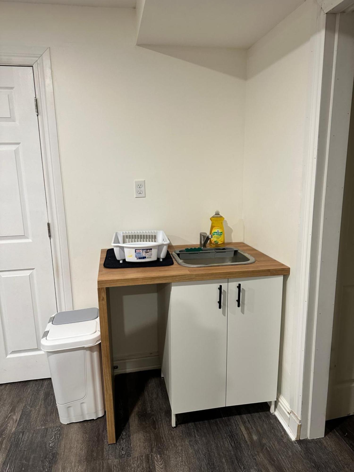 One Bedroom In Clayton Park
